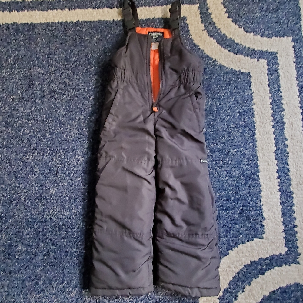 Oshkosh size 4/5 snowpants